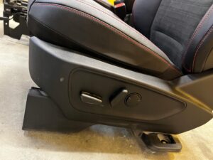 FOTELE PRZÓD TYŁ KANAPA GRZANE TUNEL PODŁOKIETNIK FORD KUGA MK3 ST-LINE EU