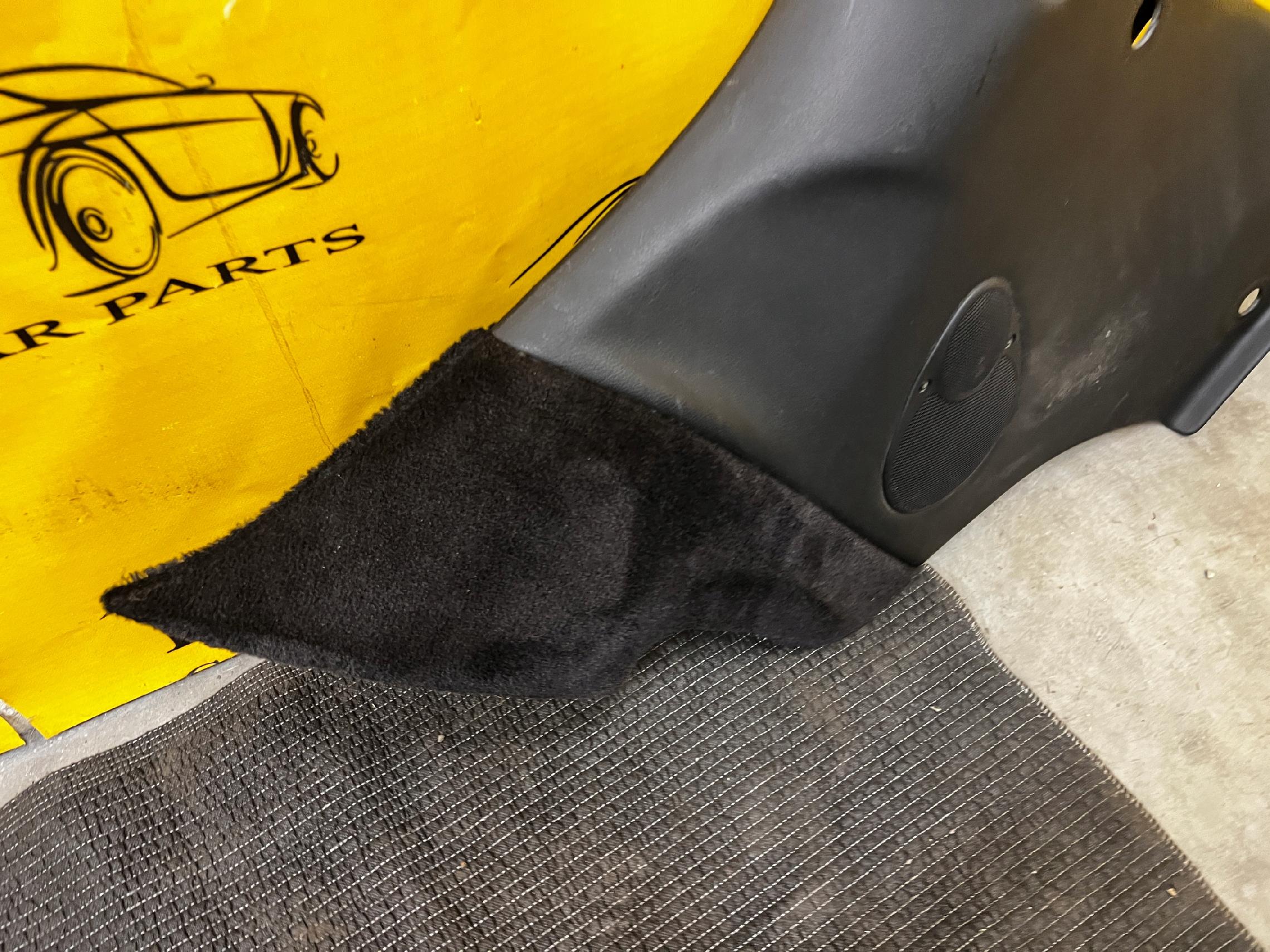 BOCZEK TAPICERKA TYŁ PRAWY PORSCHE CARRERA 911 996 CABRIO