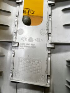 POSZYCIE OSŁONA OBUDOWA SŁUPKA ŚRODKOWEGO B LEWA RENAULT KOLEOS II