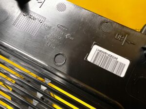 OSŁONA OBUDOWA LUSTERKA WEWNĘTRZNEGO WSTECZNEGO FORD KUGA MK3 ESCAPE MK4