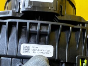 PAJĄK MANETKI PRZEŁĄCZNIK ZESPOLONY TAŚMA RANGE ROVER EVOQUE II L551