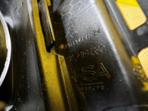 LAMPA PRZECIWMGIELNA HALOGEN KRATKA PRZÓD PRAWA PRAWY LED OPEL ASTRA L VI 6