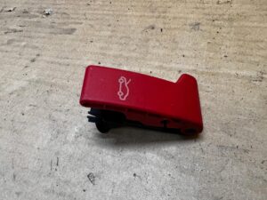 RĄCZKA CIĘGNO OTWIERANIA MASKI POKRYWY SILNIKA MERCEDES E W213