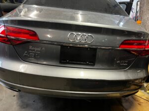 KPL KLAPA BAGAŻNIKA ZDERZAK TYŁ LAMPY AUDI A8 D4 LIFT LONG 4.0 TFSI USA