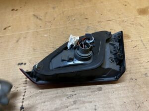 LAMPA TYLNA TYŁ LEWA LEWY W KLAPĘ HYUNDAI I30 II KOMBI