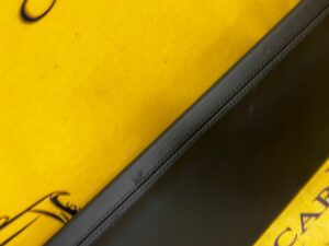 OSŁONA TAPICERKA BOCZEK TUNELU ŚRODKOWEGO SKÓRA PRAWA PRAWY AUDI A8 D4