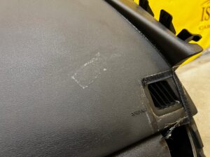 DESKA KONSOLA AIRBAG PODUSZKA PASAŻERA BIAŁA NIĆ JAGUAR E-PACE X540 EU