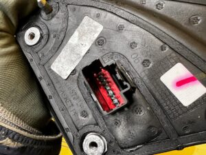 LUSTERKO LEWE 11 PIN FORD KUGA MK3 ST-LINE CHROMA BLUE