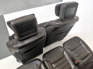 KOMPLET WNĘTRZE FOTELE PRZÓD TYŁ KANAPA SKÓRA 7 OSÓB RENAULT ESPACE V