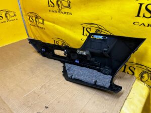 OSŁONA BOCZEK MOCOWANIE PÓŁKI BAGAŻNIKA TYŁ LEWY RENAULT MEGANE IV KOMBI