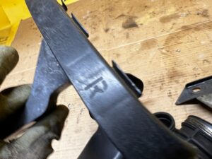 ŚLIZG MOCOWANIE WSPORNIK ZDERZAKA PRZÓD PRAWY PORSCHE CARRERA 911 996