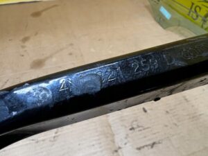 WSPORNIK MOCOWANIE BŁOTNIKA PRZÓD LEWY AUDI A8 D5 LY9T