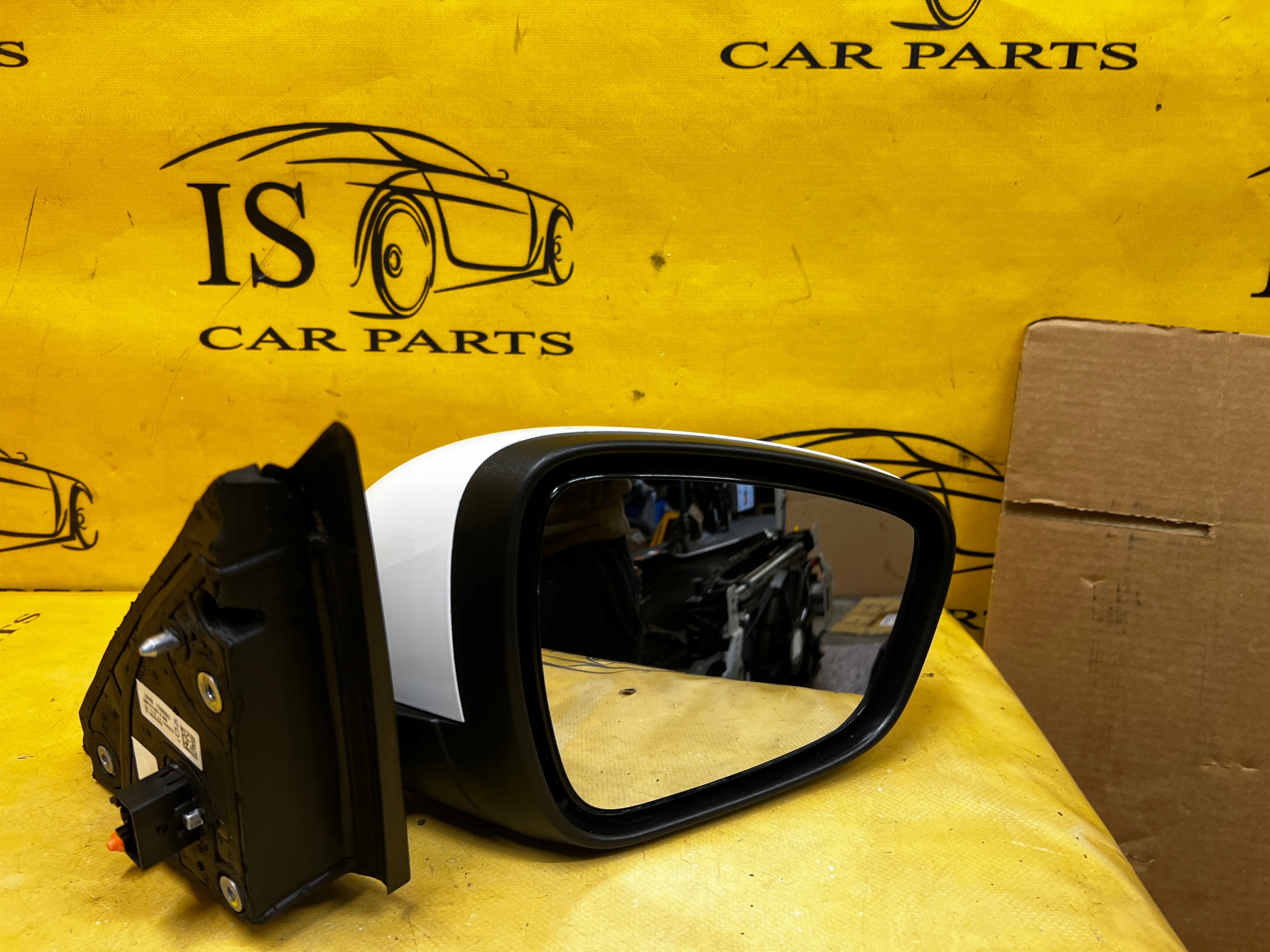 LUSTERKO ZEWNĘTRZNE PRAWE 9 PIN FORD KUGA MK3 LIFT EU FROZEN WHITE