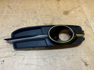 ATRAPA KRATKA ZDERZAKA PRZÓD PRAWA AUDI A6 C7 4G