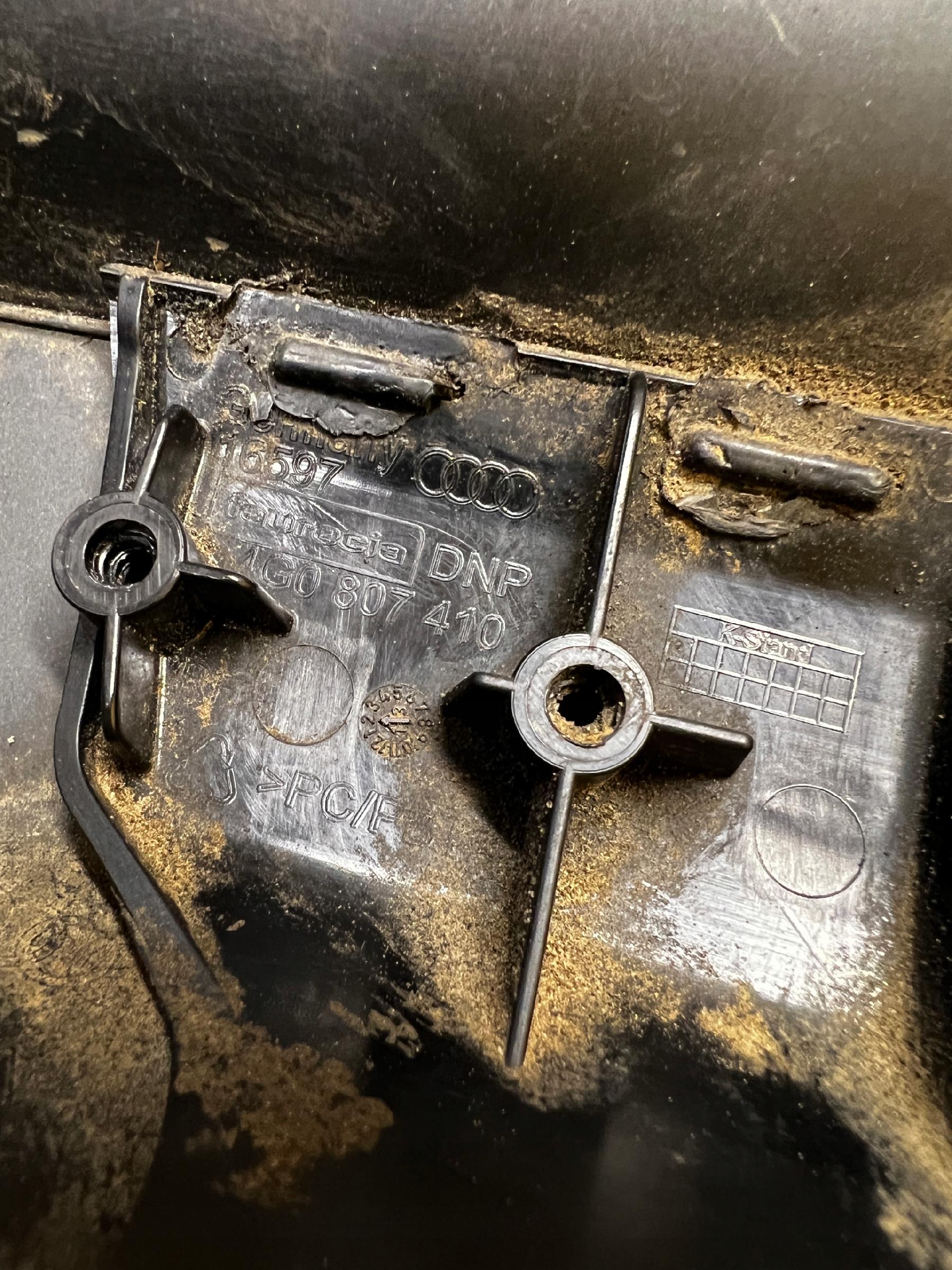 LISTWA NAROŻNIK SPOILER ZDERZAKA PRZÓD PRAWY AUDI A6 C7 4G ALLROAD