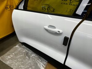 DRZWI LEWA STRONA LEWY PRZÓD TYŁ FORD KUGA MK3 LIFT FROZEN WHITE 2024R