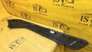 OSŁONA TAPICERKA BOCZEK TUNELU ŚRODKOWEGO SKÓRA LEWA LEWY AUDI A8 D4