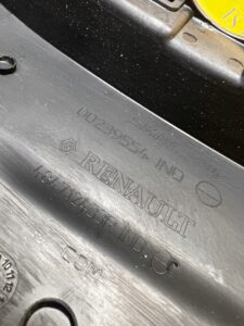 OSŁONA OBUDOWA KOLUMNY KIEROWNICZEJ DACIA SANDERO III