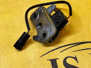 ZAMEK MASKI KLAPY POKRYWY TYŁ PORSCHE CARRERA 911 996