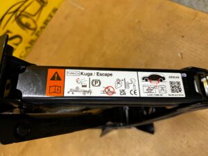 ZESTAW NAPRAWCZY KOŁO DOJAZDOWE LEWAREK FORD KUGA MK3 LIFT 165/70 R17