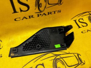 OSŁONA ZAWIASU KLAPY BAGAŻNIKA PRAWA FORD KUGA MK3 AGATE BLACK