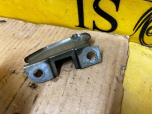 WSPORNIK MOCOWANIE BŁOTNIKA PRZÓD LEWY AUDI A8 D5 LY9T