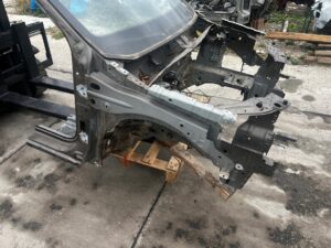 ĆWIARTKA PODŁUŻNICA FARTUCH PRZÓD PRAWA DACIA DUSTER II