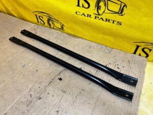 2 X PODPORA ŁĄCZNIK PASA PRZÓD PRZEDNIEGO AUDI A8 D5 LY9T