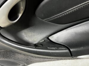 BOCZEK TAPICERKA DRZWI PRAWY PRZÓD SKÓRA PORSCHE CARRERA 911 996