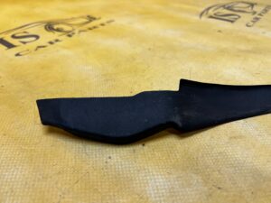 ZAKOŃCZENIE OSŁONA LISTWA PODSZYBIA LEWA FORD ESCAPE MK4 KUGA MK3