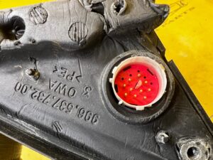 LUSTERKO ZEWNĘTRZNE PRAWE 10 PIN PORSCHE CARRERA 911 996 USA L741