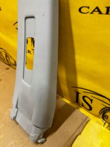 POSZYCIE OSŁONA OBUDOWA SŁUPKA ŚRODKOWEGO B LEWA RENAULT KOLEOS II