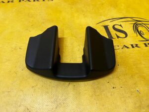 OSŁONA ZAŚLEPKA SZYNY PROWADNICY FOTELA TYŁ 2 RZĘDU FORD BRONCO 21-