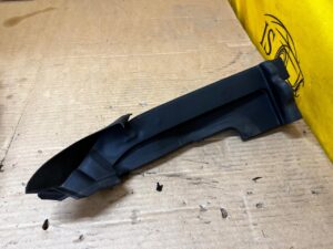 KOMPLET USZCZELNIENIE OSŁONA GÓRNA BŁOTNIKA PRZÓD PRAWA LEWA AUDI Q7 II 4M