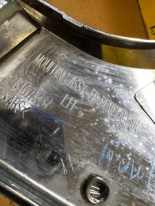 LISTWA ZDERZAKA PRZÓD LEWA LEWY CHROM MITSUBISHI L200 VI 19-