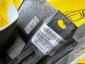 NAKŁADKA LISTWA NA BŁOTNIK BŁOTNIKA PRZÓD PRAWY PDC FORD KUGA MK2 LIFT