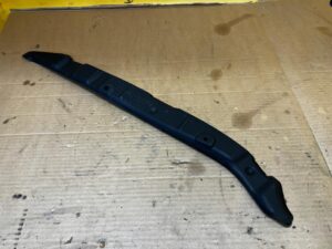 KPL ELEMENT ZAMYKAJĄCY OSŁONA BŁOTNIKA PRZÓD PRAWA LEWA AUDI Q7 II 4M