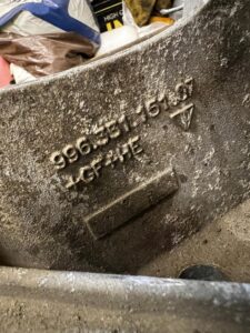 ZWROTNICA AMORTYZATOR WAHACZE TYŁ LEWY PORSCHE CARRERA 911 996 3.4 2WD RWD