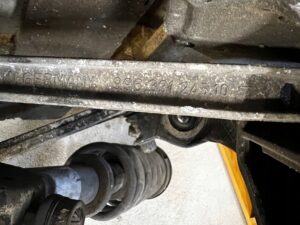 ZWROTNICA AMORTYZATOR WAHACZE TYŁ LEWY PORSCHE CARRERA 911 996 3.4 2WD RWD