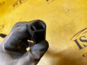 USZCZELKA MASKI POKRYWY SILNIKA LAND ROVER DISCOVERY SPORT V L550