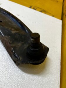 WAHACZ PRZÓD PRAWY DOLNY RENAULT KOLEOS II