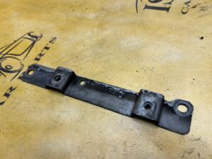 UCHWYT WSPORNIK UKŁADU WYDECHOWEGO WYDECHU PORSCHE CARRERA 911 996 3.4