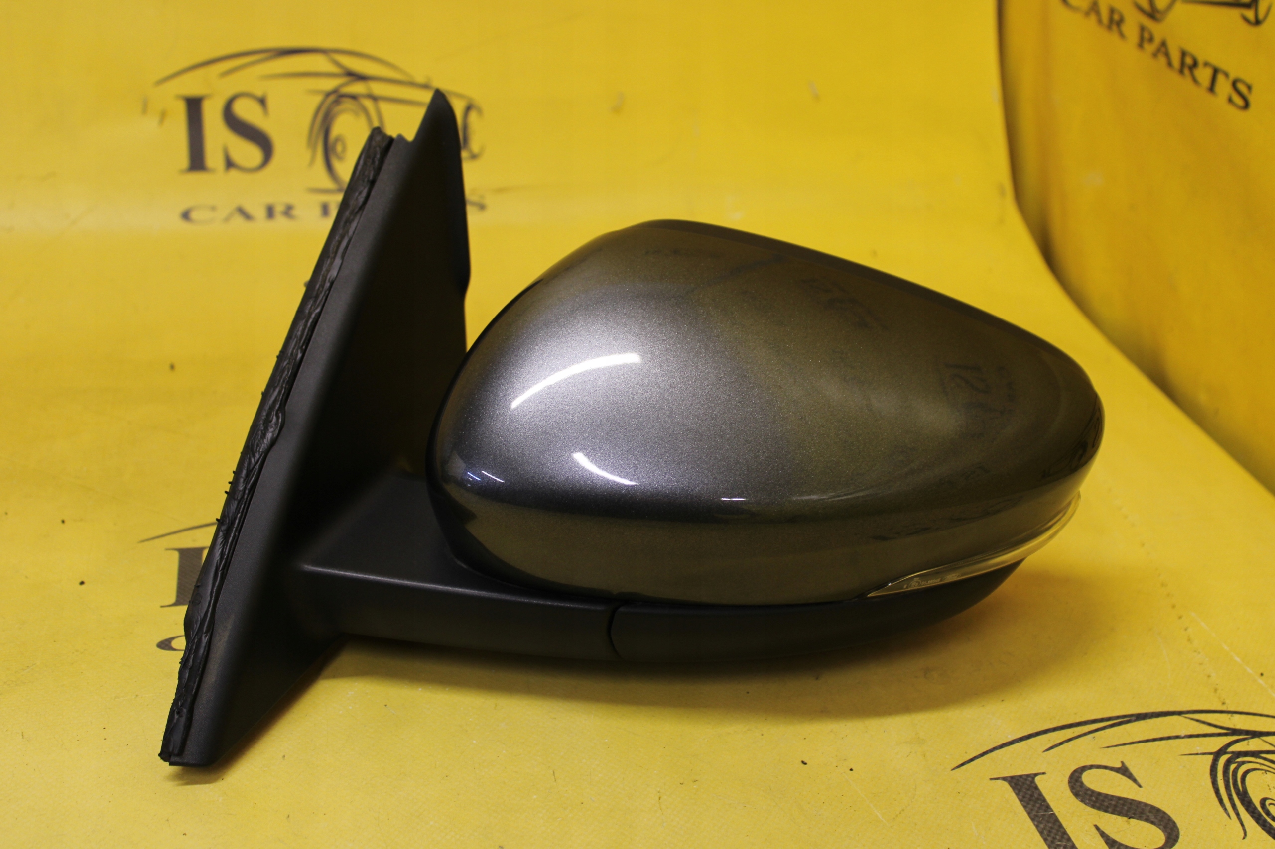 LUSTERKO LEWE 11 PIN ASYSTENT FORD KUGA MK3 ST-LINE MAGNETIC GREY METALLIC