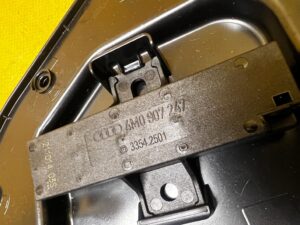 ZAMEK DOCIĄG DOCIĄGANIE DOMYKANIE DRZWI TYŁ PRAWY AUDI A8 D5