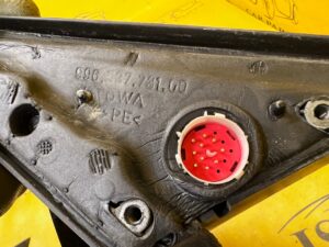 LUSTERKO ZEWNĘTRZNE LEWE 10 PIN PORSCHE CARRERA 911 996 USA L741