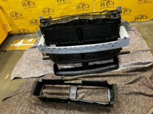 PRZÓD ZDERZAK LAMPY MASKA BŁOTNIKI FORD KUGA MK3 LIFT 1.5 EB FROZEN WHITE