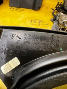 SZYBA TRÓJKĄT DRZWI PRZÓD PRAWY PRAWA PORSCHE CAYENNE II 7P5