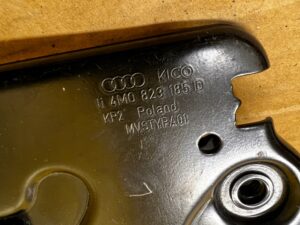 KOMPLET ZAMEK RYGIEL MASKI POKRYWY SILNIKA LEWY PRAWY AUDI Q7 II 4M