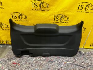 TAPICERKA BOCZEK OSŁONA KLAPY TYŁ BAGAŻNIKA FORD KUGA MK2 LIFT