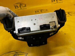 RADIO NAWIGACJA NAVI PANEL RAMKA RADIA CZYTNIK CD FORD FIESTA MK7